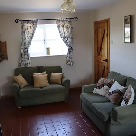 Beautiful 2-bed In Σπίτι διακοπών *